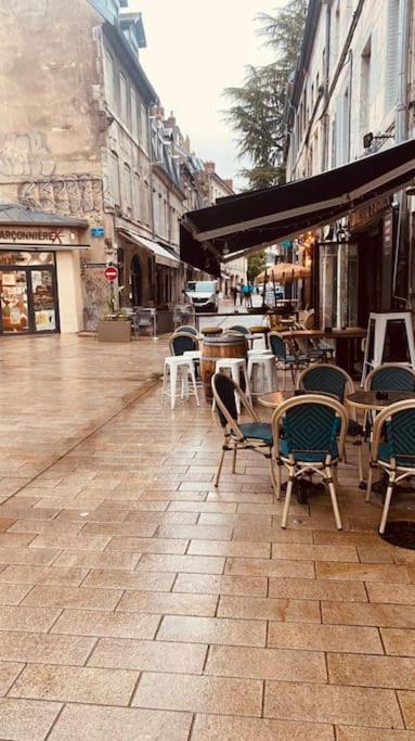 Studio Renove Avec Patio, Coeur Du Centre Ville Besanzón Exterior foto